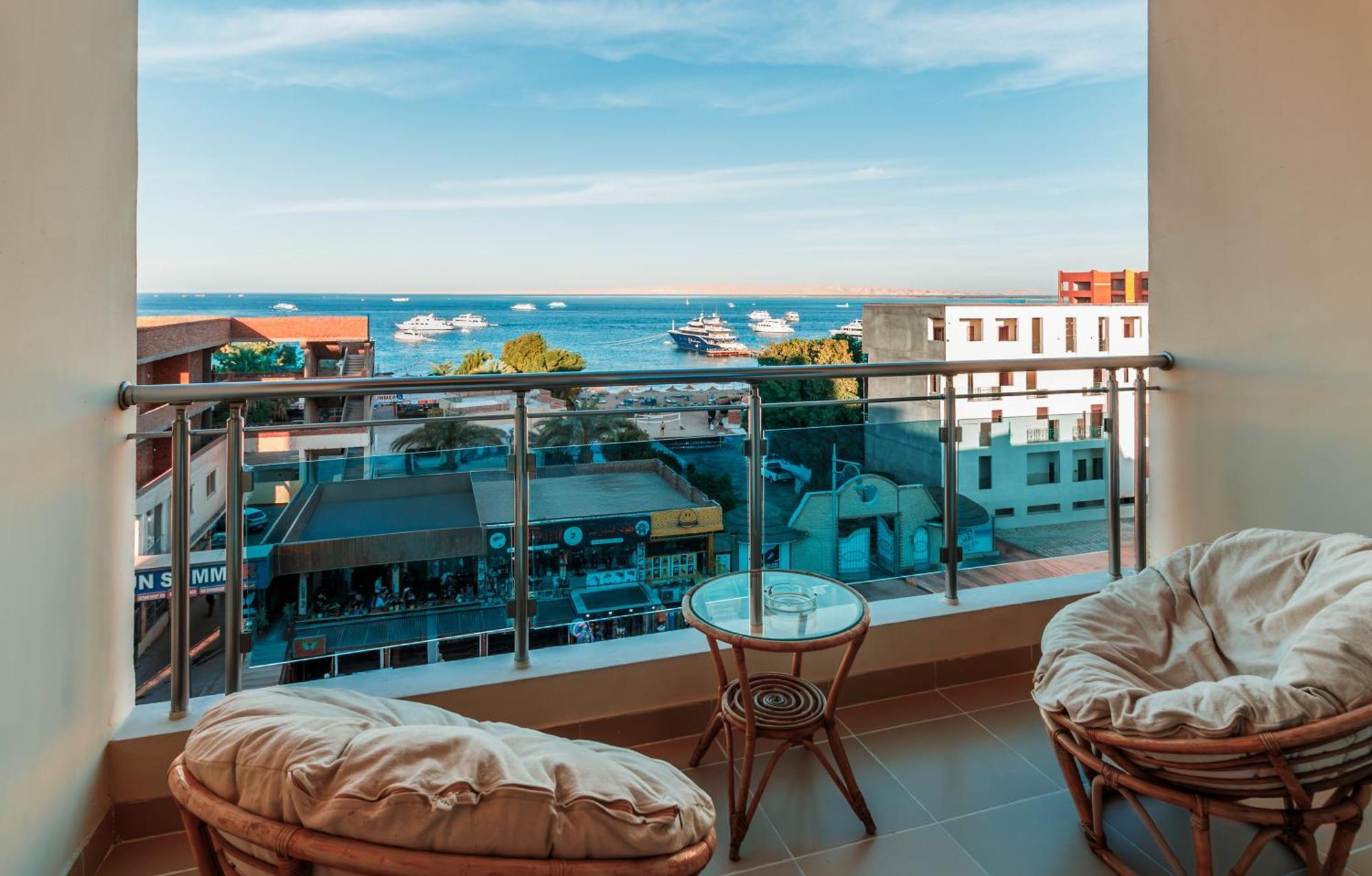 Redcon Suites Hurghada Exterior photo