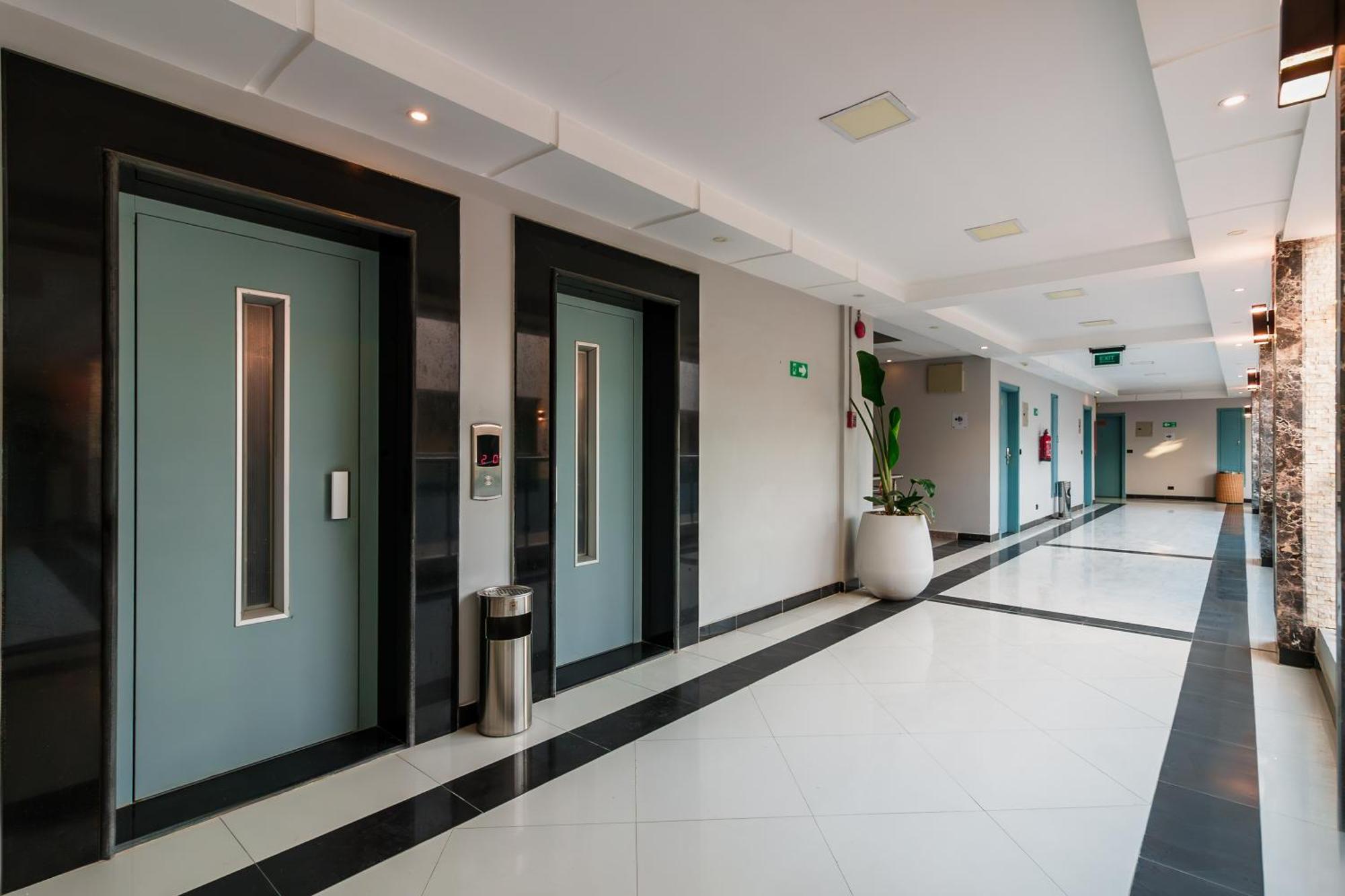 Redcon Suites Hurghada Exterior photo